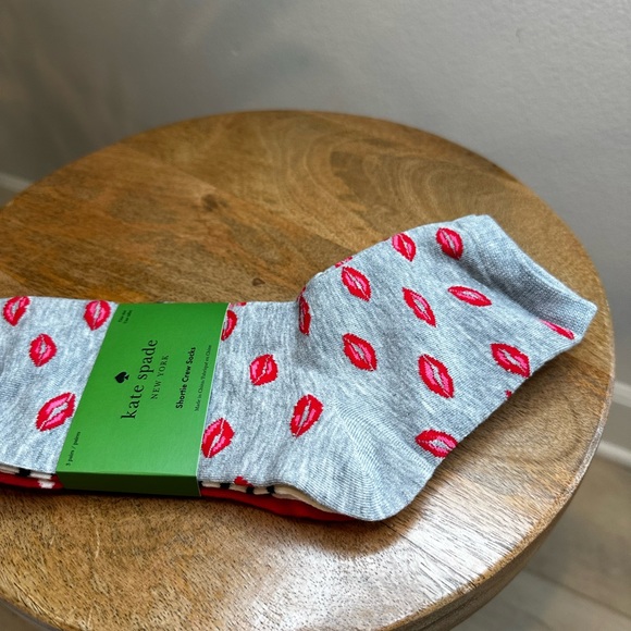 Kate Spade Valentine’s Day lips polka dot stripes shortie crew socks 3 pack - Picture 2 of 7